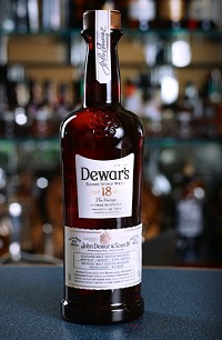 080480000127-mi.jpg Dewars 18yr - Image 1